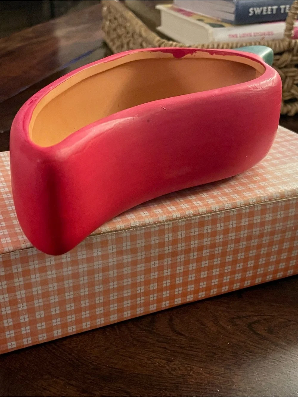 🌶️Ceramic Chili Pepper Dish in Red and Green.